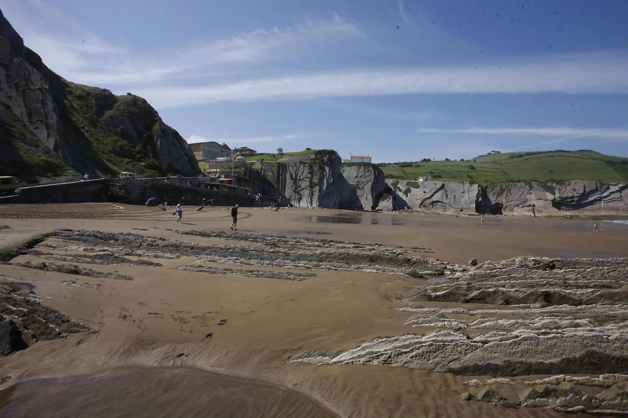 2 Habit, Sala, Terraza, Jardin, Parking Gratis Apartamento Zumaia